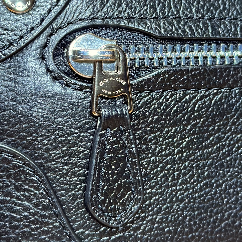 COACH Mickie Accordion Zip Wallet in Black Grain Leather - Picture 6 of 16